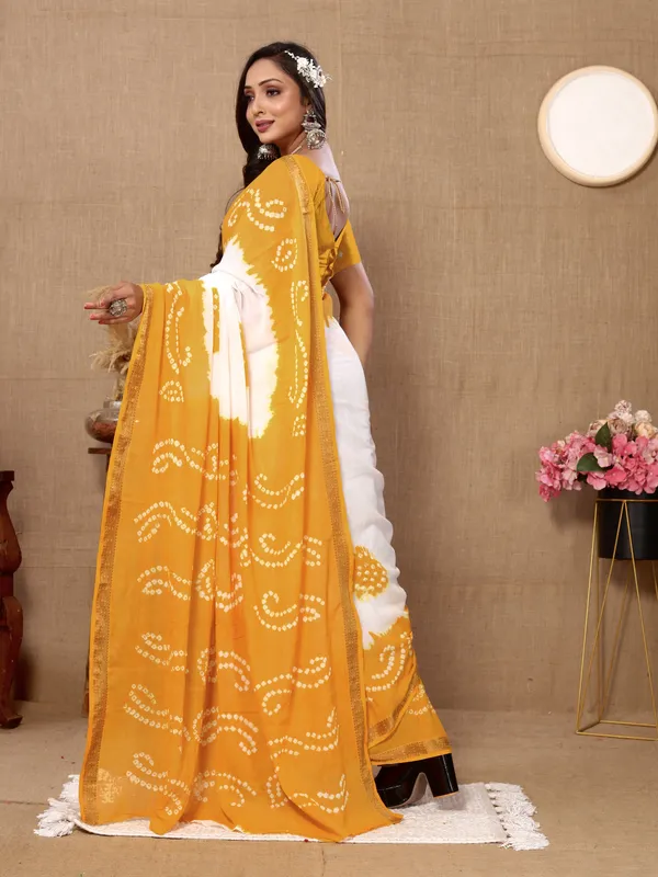 Yellow_Cotton_Blend_Saree_for_Women