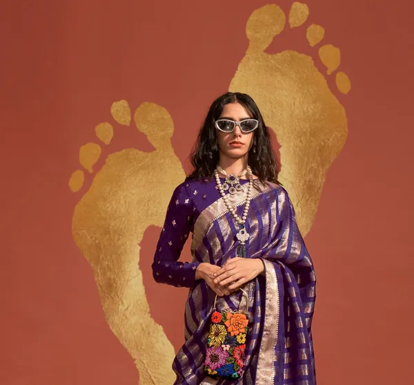 Pure_Viscose_Woven_Saree