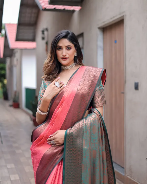 Red_Silk_Blend_Saree_for_Women