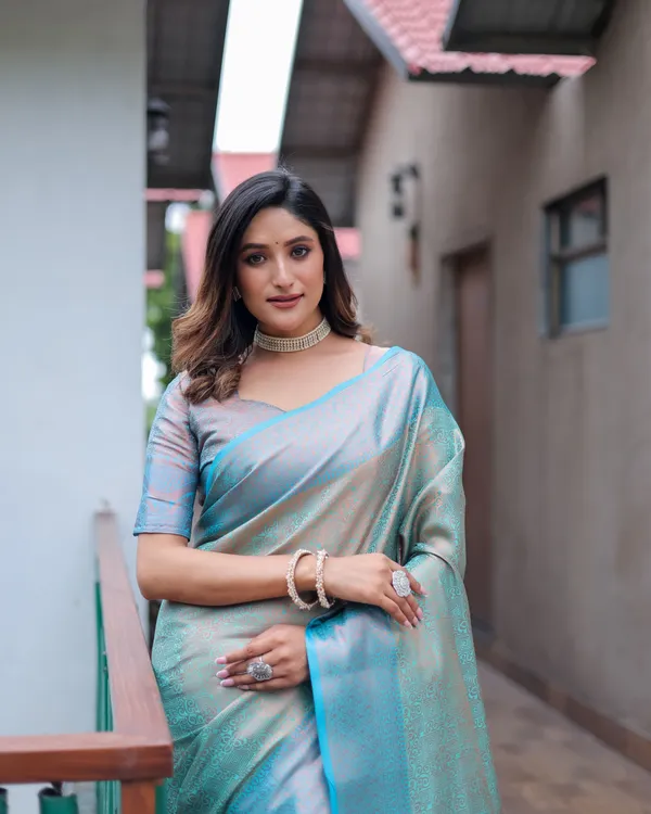 Light_Blue_Silk_Blend_Saree_for_Women