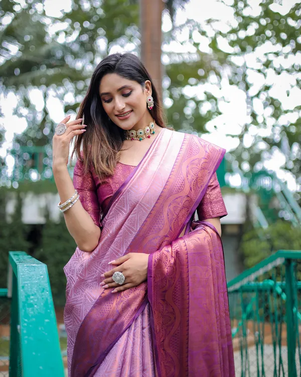 Premium_Range_Silk_Blend_Purple_Saree_for_Women