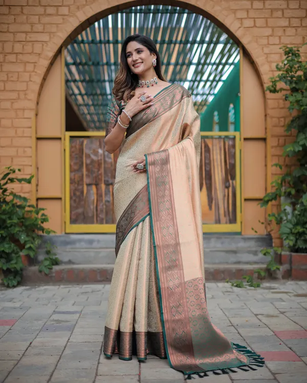 Cream_Silk_Blend_Saree_for_Women