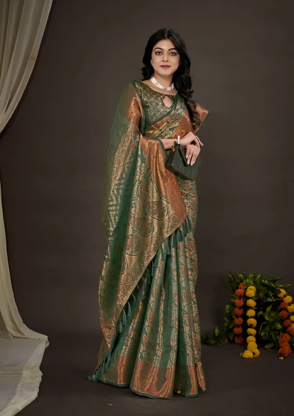 Dark_Green_Silk_Blend_Saree_for_Women