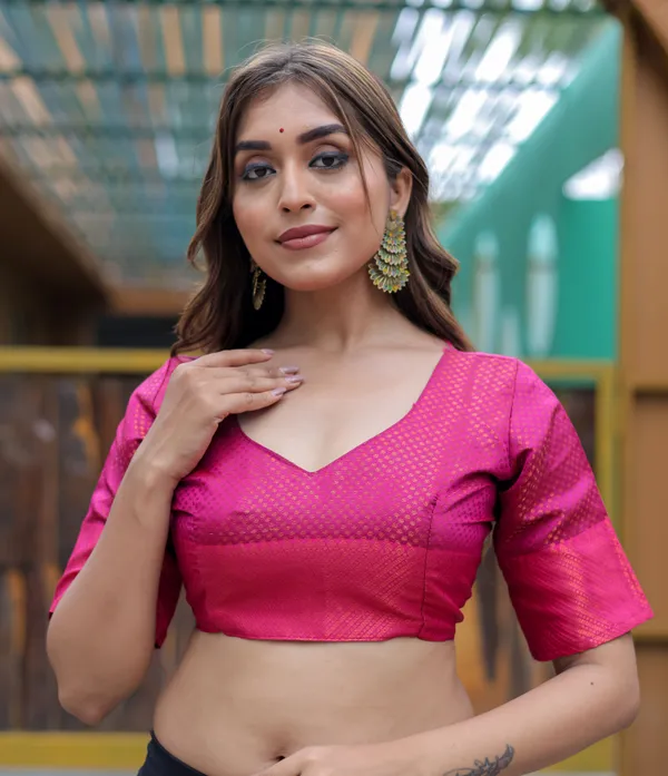 Dark_Green_Silk_Blend_Saree_for_Women
