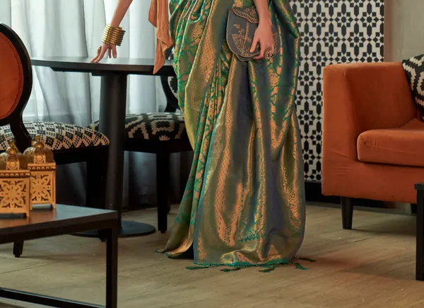 Green_Silk_Saree_for_Women