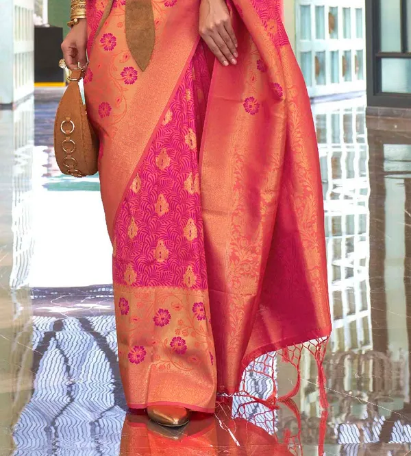 Gajri_Silk_Saree_for_Women