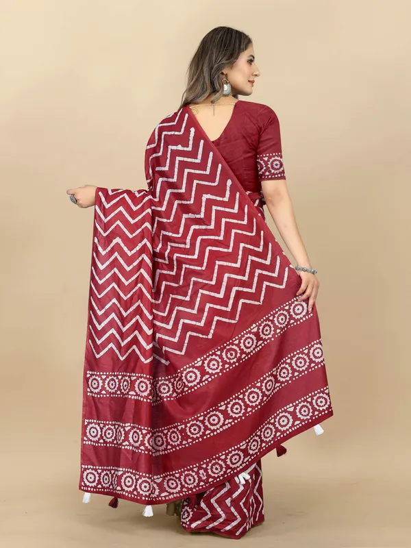 Maroon_Cotton_Blend_Saree_for_Women