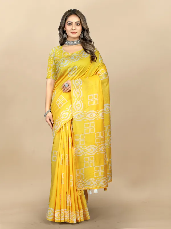 Yellow_Cotton_Blend_Saree_for_Women