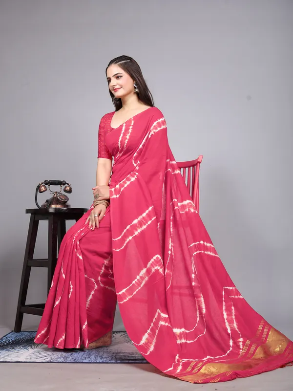 Pink_Cotton_Blend_Saree_for_Women