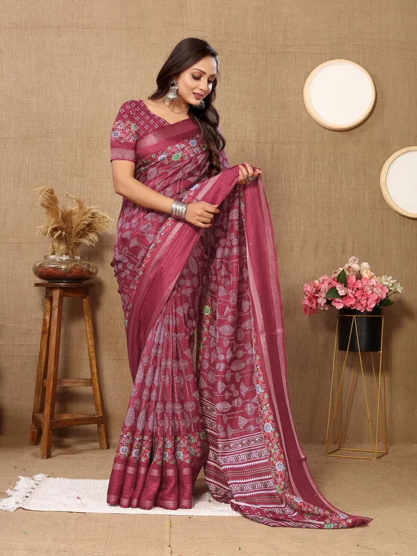 Maroon_Silk_Blend_Saree_for_Women