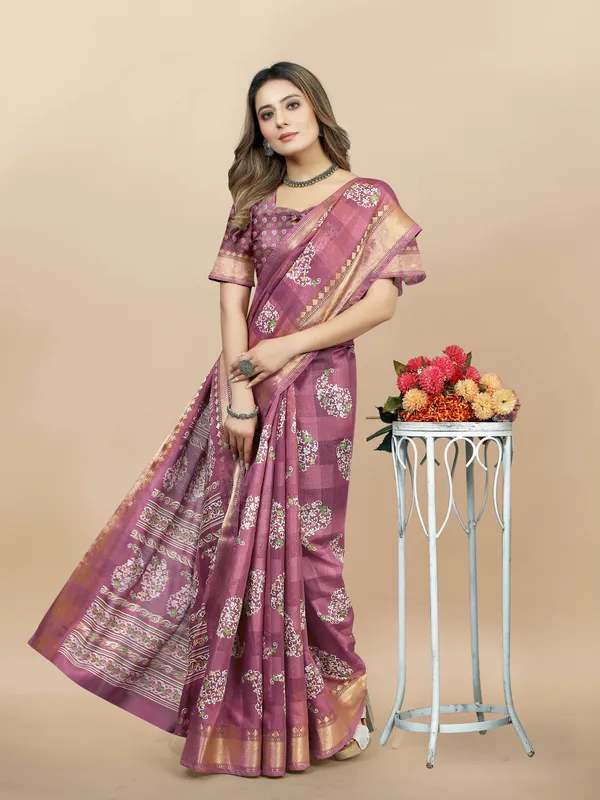 Pink_Cotton_Blend_Saree_for_Women