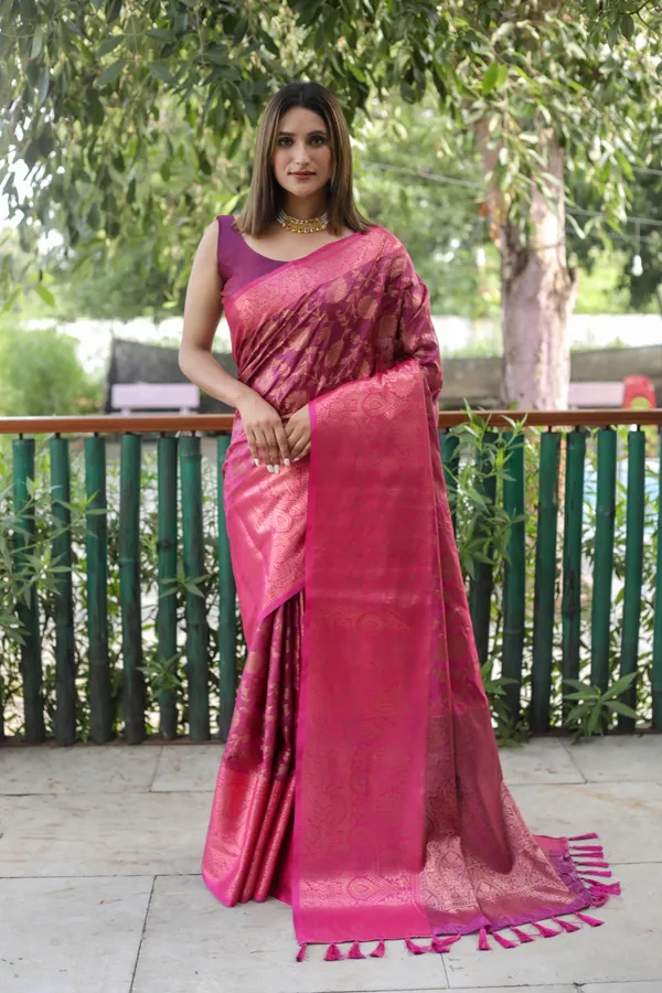 Maroon_Silk_Blend_Saree_for_Women
