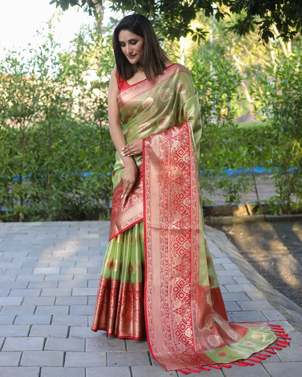 Green_Silk_Blend_Saree_for_Women