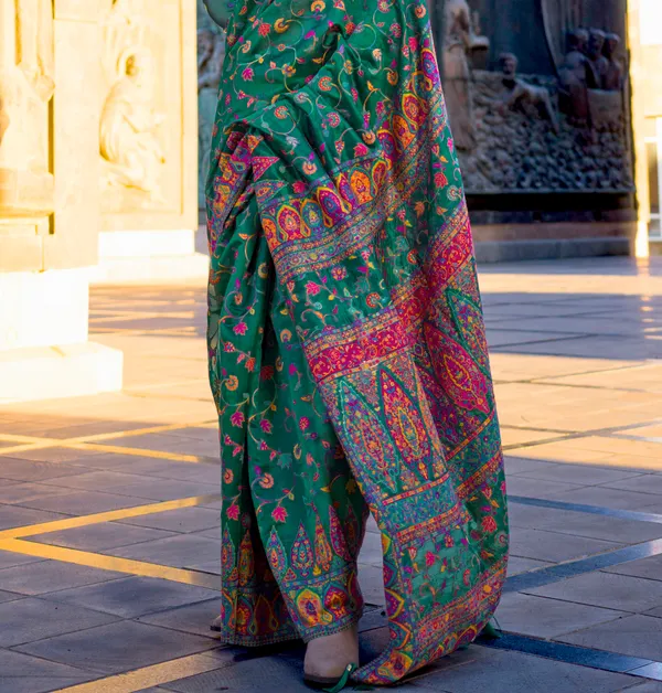 Organza_Silk_Kashmiri_Woven_Saree