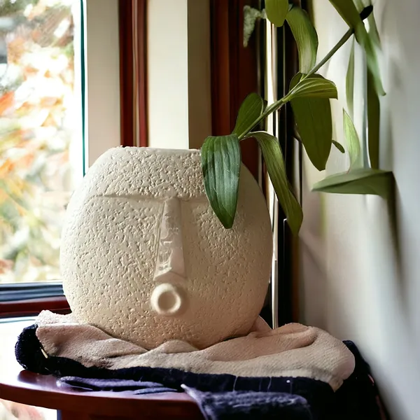 Antique_Face_Vase,_White_Flower_Vase,_Ceramic_Vase,_Pack_of_2,_Stylish_Vases_and_Flower_Pot
