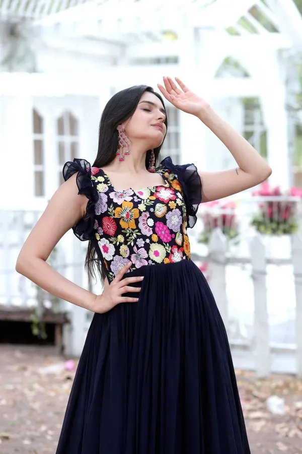 FOXDX_Multicolor_Women_Embroidered_Flared_Kurta