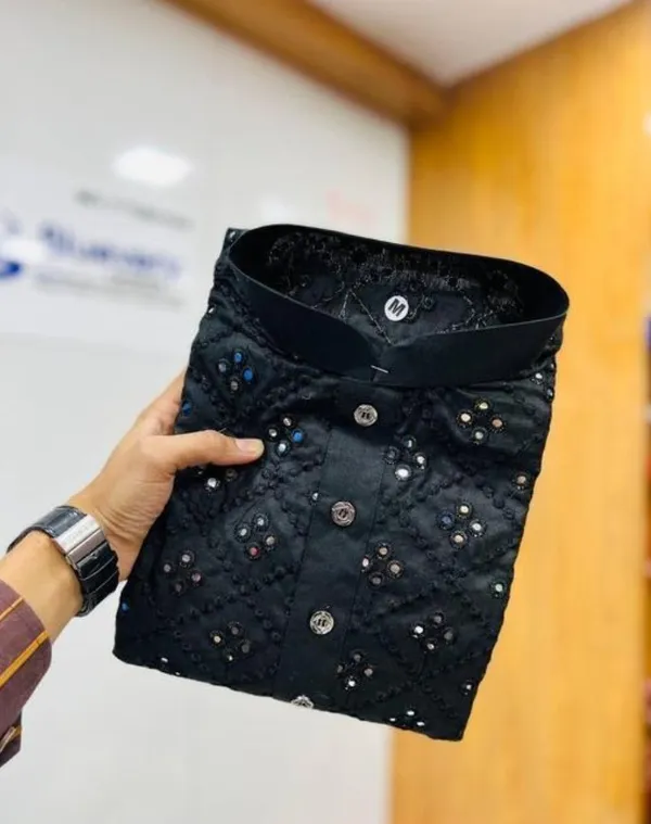 FOXDX_Black_Men_Embellished_Straight_Kurta