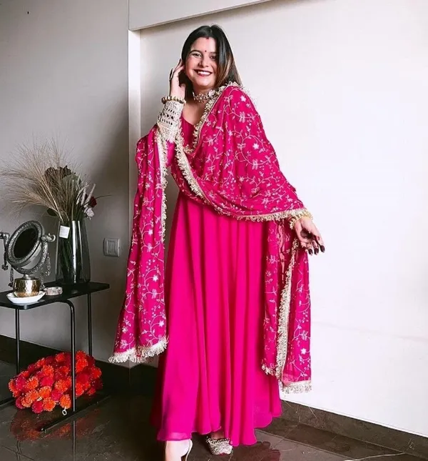 Pink_Women_Kurta_Pant_Dupatta_Set