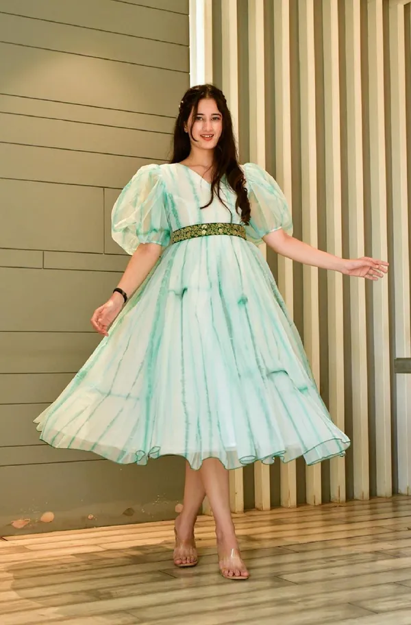 Green_Women_Woven_Design_Ethnic_Dress_Kurta