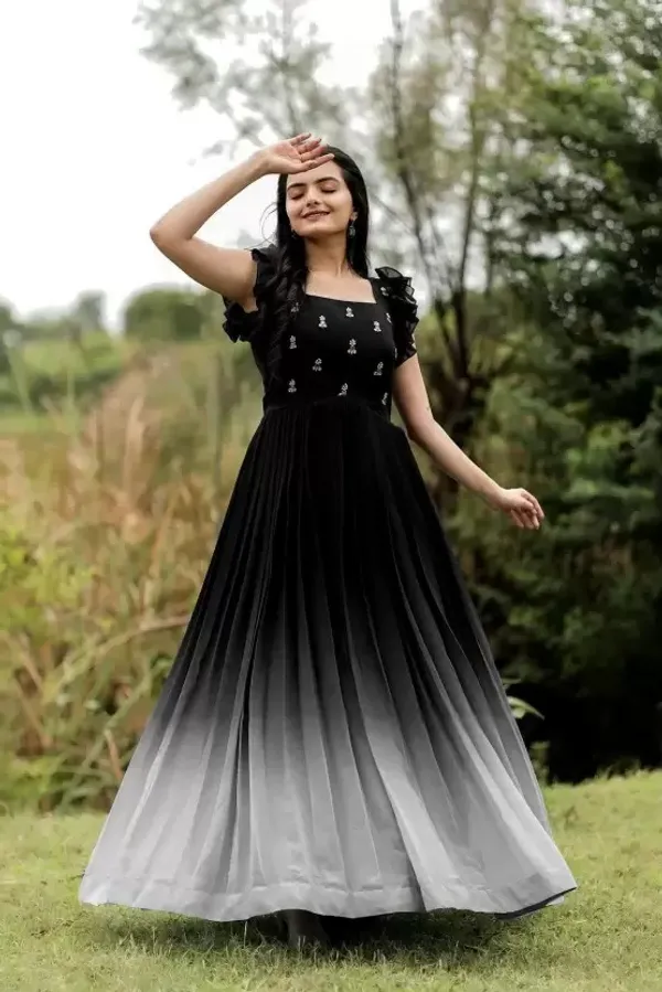 Black_Women_Printed_Flared_Kurta