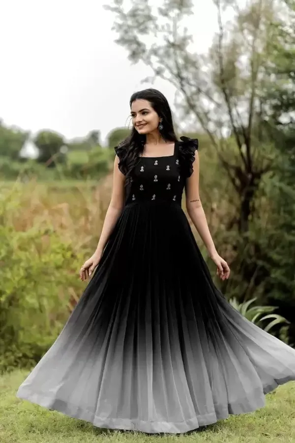 Black_Women_Printed_Flared_Kurta