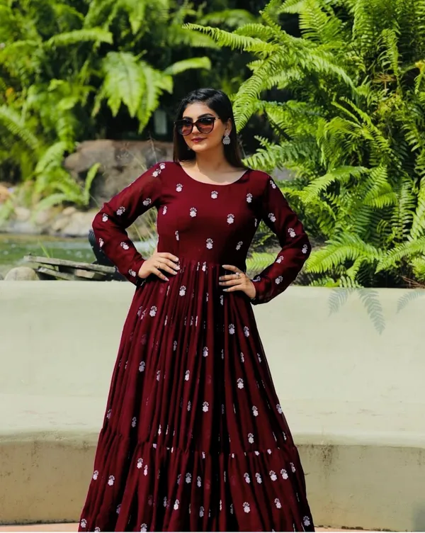 FOXDX_Maroon_Women_Printed_Flared_Kurta