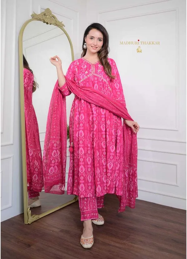 Red_Viscose_Rayon_Printed_Ethnic_Set_For_Women