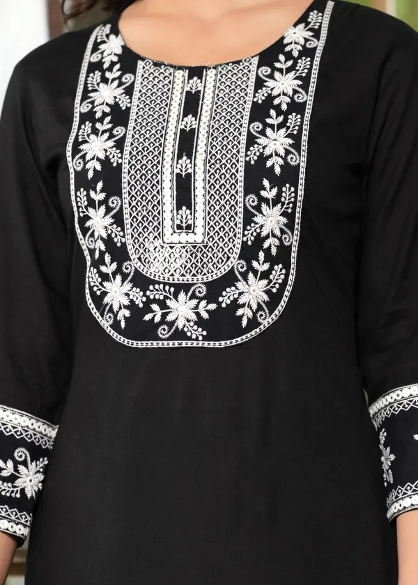 Black_Viscose_Rayon_Embroidered_Ethnic_Set_For_Women