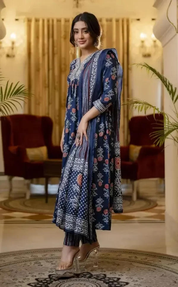 Blue_Cotton_Rayon_Printed_Ethnic_Set_For_Women