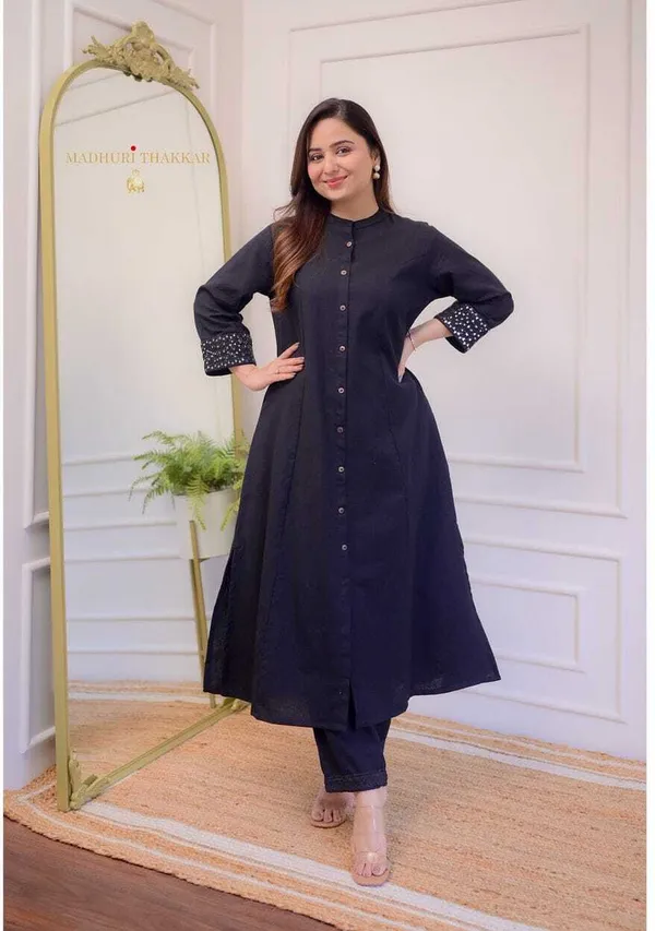 Black_Viscose_Rayon_Self_Design_Ethnic_Set_For_Women