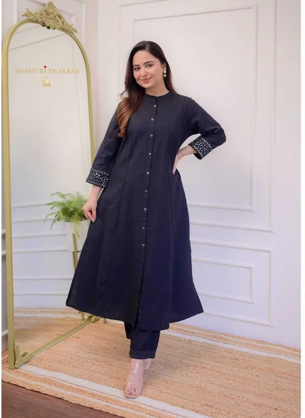 Black_Viscose_Rayon_Self_Design_Ethnic_Set_For_Women