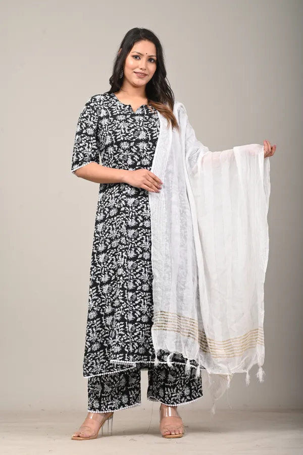 Black_Pure_Cotton_Printed_Ethnic_Set_For_Women