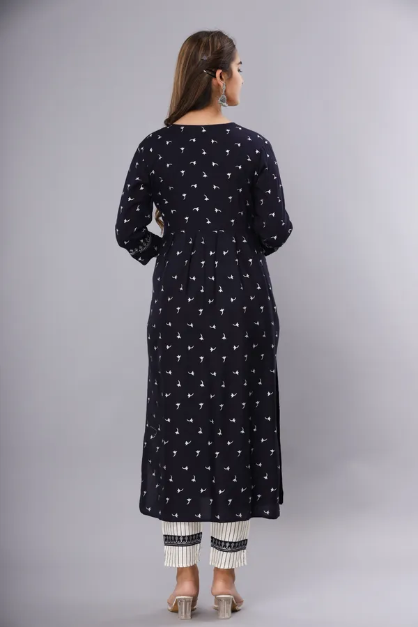 Blue_Viscose_Rayon_Embroidered::Printed_Ethnic_Set_For_Women