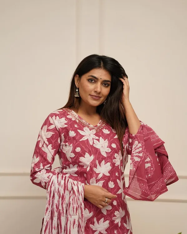 Green_Viscose_Rayon_Printed_Ethnic_Set_For_Women