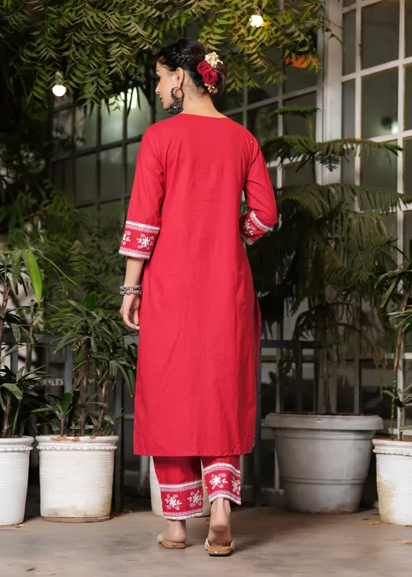 Black_Viscose_Rayon_Embroidered_Ethnic_Set_For_Women