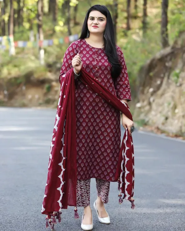 Maroon_Cotton_Rayon_Printed_Ethnic_Set_For_Women