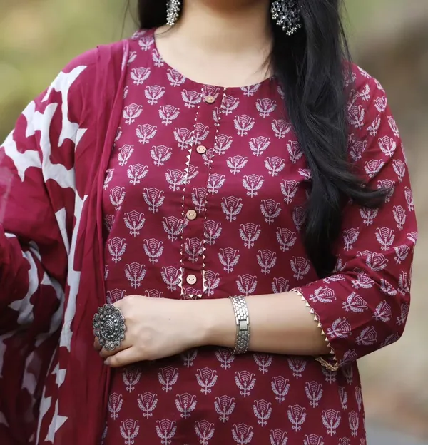 Maroon_Cotton_Rayon_Printed_Ethnic_Set_For_Women