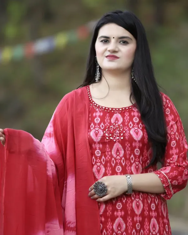 Red_Cotton_Rayon_Printed_Ethnic_Set_For_Women