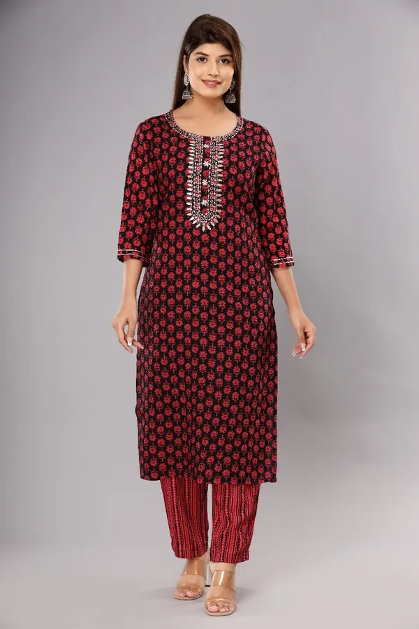 Red_Viscose_Rayon_Embroidered_Ethnic_Set_For_Women