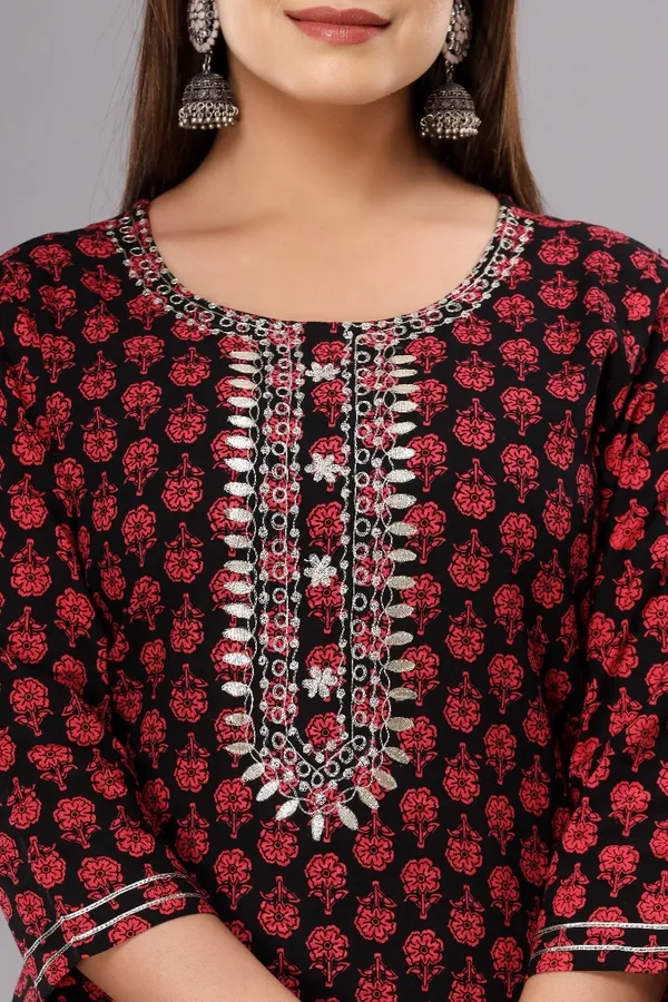 Red_Viscose_Rayon_Embroidered_Ethnic_Set_For_Women