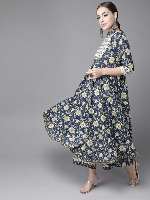 Blue_Cotton_Rayon_Printed_Ethnic_Set_For_Women
