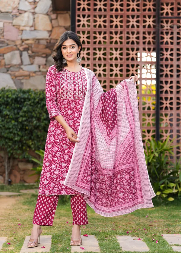 Maroon_Viscose_Rayon_Embroidered_Ethnic_Set_For_Women