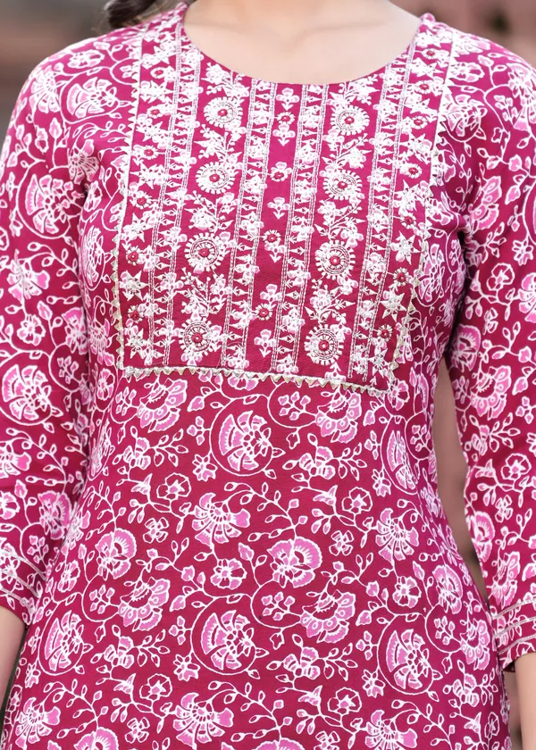 Maroon_Viscose_Rayon_Embroidered_Ethnic_Set_For_Women