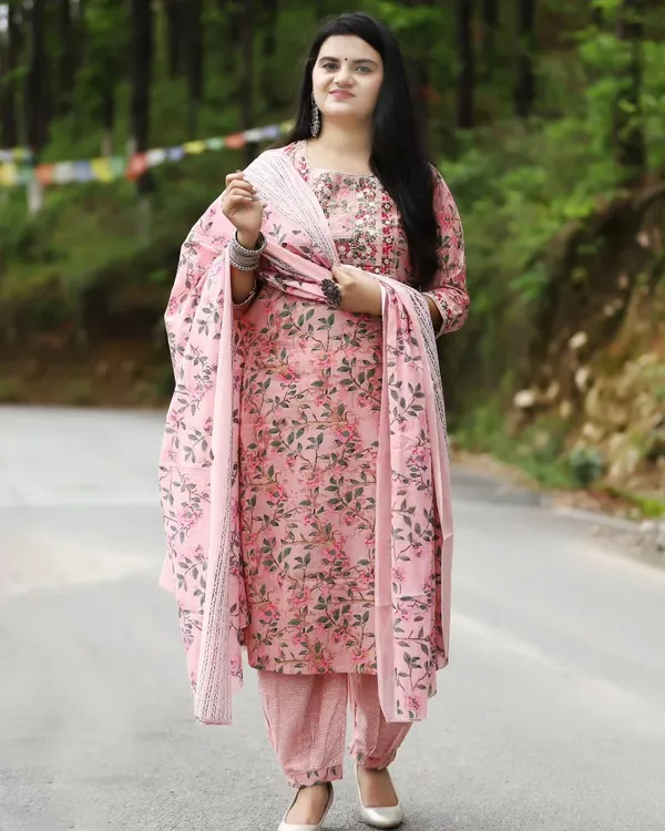 Pink_Cotton_Rayon_Printed_Ethnic_Set_For_Women