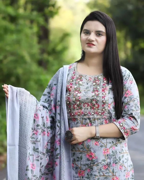Pink_Cotton_Rayon_Printed_Ethnic_Set_For_Women
