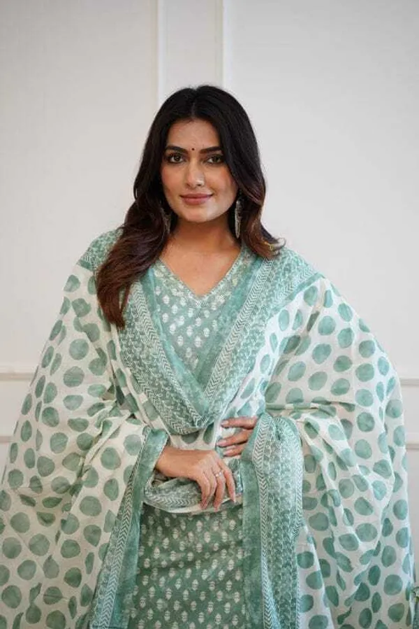 Light_Green_Viscose_Rayon_Printed_Ethnic_Set_For_Women