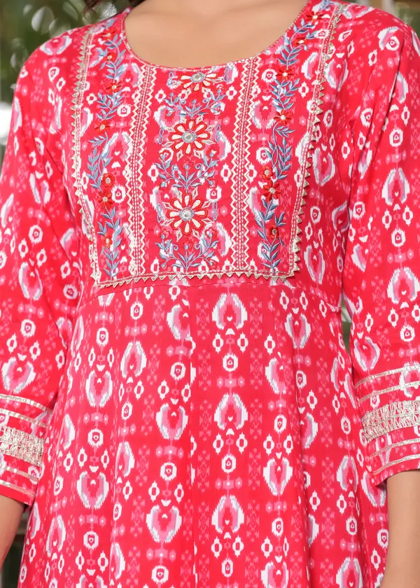 Red_Viscose_Rayon_Embroidered_Ethnic_Set_For_Women