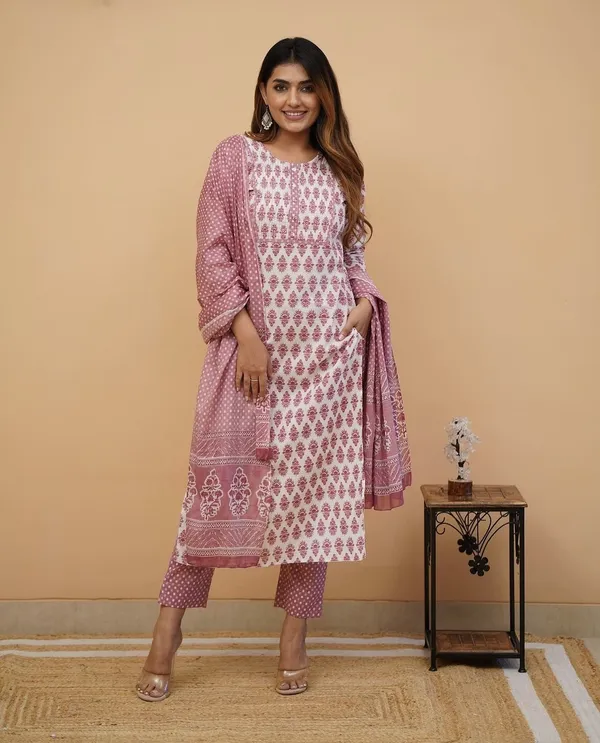 Pink_Viscose_Rayon_Printed_Ethnic_Set_For_Women