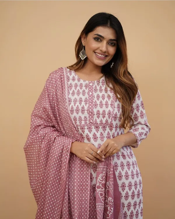 Pink_Viscose_Rayon_Printed_Ethnic_Set_For_Women