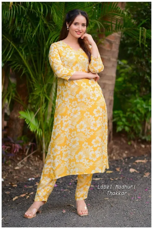 Yellow_Cotton_Rayon_Printed_Ethnic_Set_For_Women